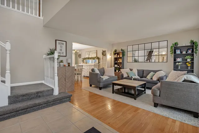 $415,000 | 300 Wabena Court, Minooka, IL 60447