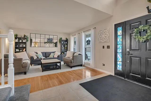 $415,000 | 300 Wabena Court, Minooka, IL 60447