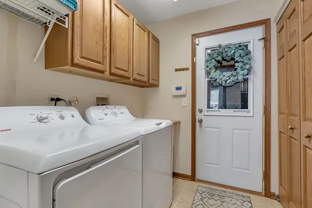 $415,000 | 300 Wabena Court, Minooka, IL 60447