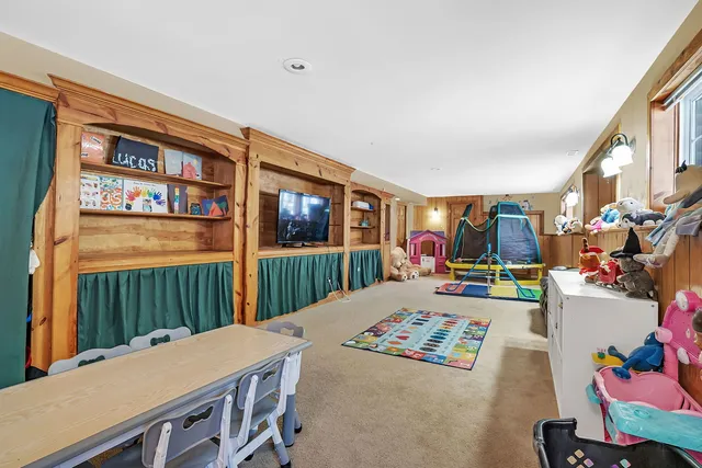 $415,000 | 300 Wabena Court, Minooka, IL 60447