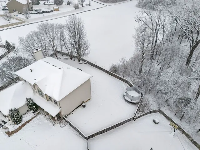 $415,000 | 300 Wabena Court, Minooka, IL 60447