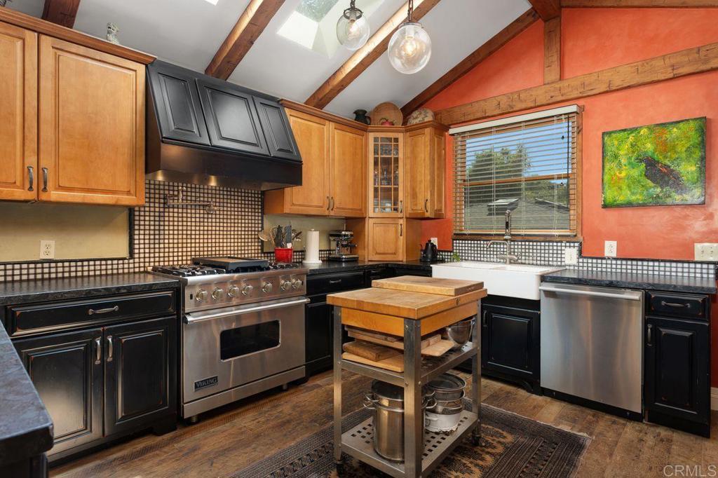 934 Arden Drive Encinitas, CA 92024 - Photo 10 of 37