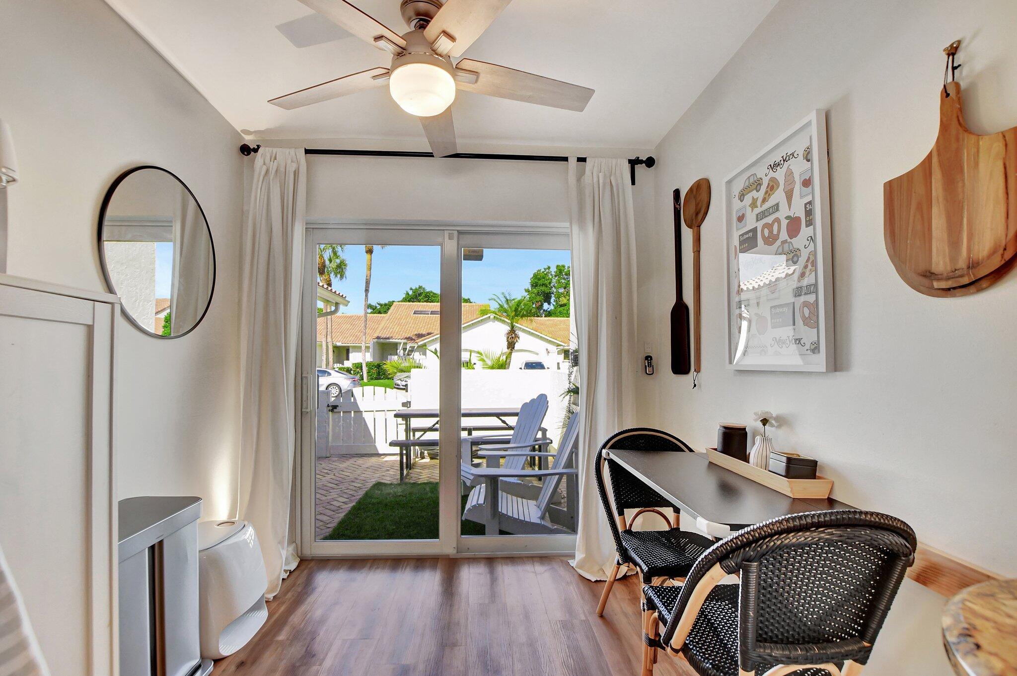 21596 Coronado Avenue Boca Raton, FL 33433 - Photo 9 of 41 BREAKFEST AREA