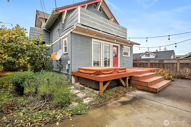 $849,950 | 5207 North Pearl Street, Ruston, WA 98407