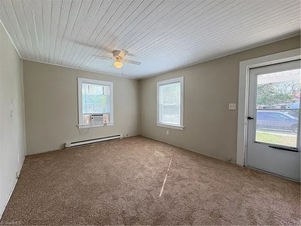 $1,099 | 223 Woodbury Street, High Point, NC 27260