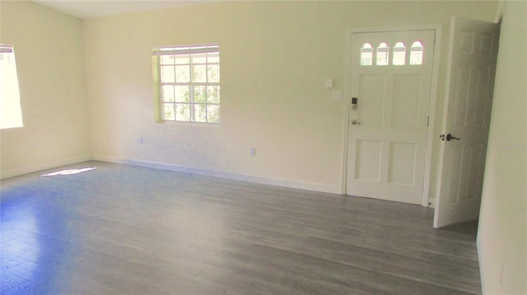 3225 Oakland Road North Lakeland, FL 33801 - Photo 4 of 47