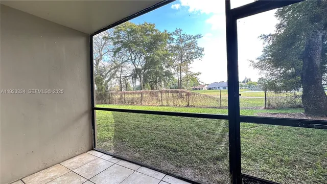 $1,550 | 8020 Fairview Drive, Unit 108, Tamarac, FL 33321