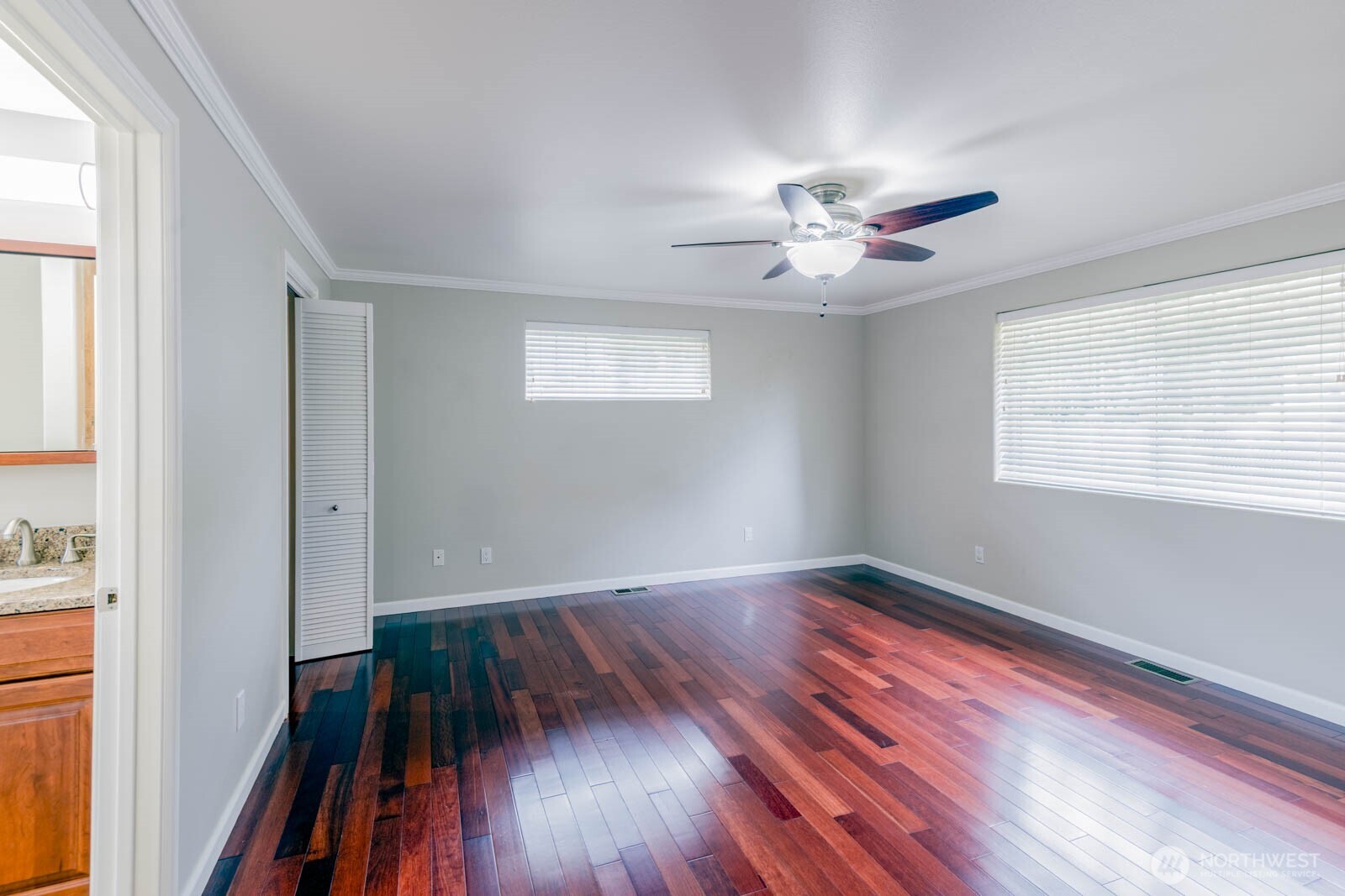 5207 Erlands Point Road Northwest Bremerton, WA 98312 - Photo 26 of 37