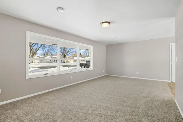 $399,000 | 303 Lexington Avenue North, New Prague, MN 56071