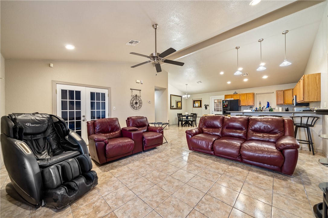 1777 County Road 170 Alice, TX 78332 - Photo 5 of 40 a living room with furniture and a ceiling fan