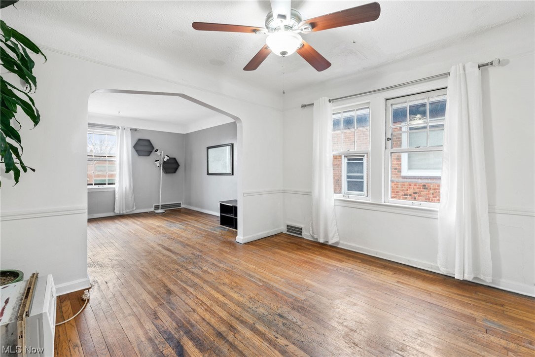 13522 Cedar Road Cleveland, OH 44118 - Photo 5 of 25