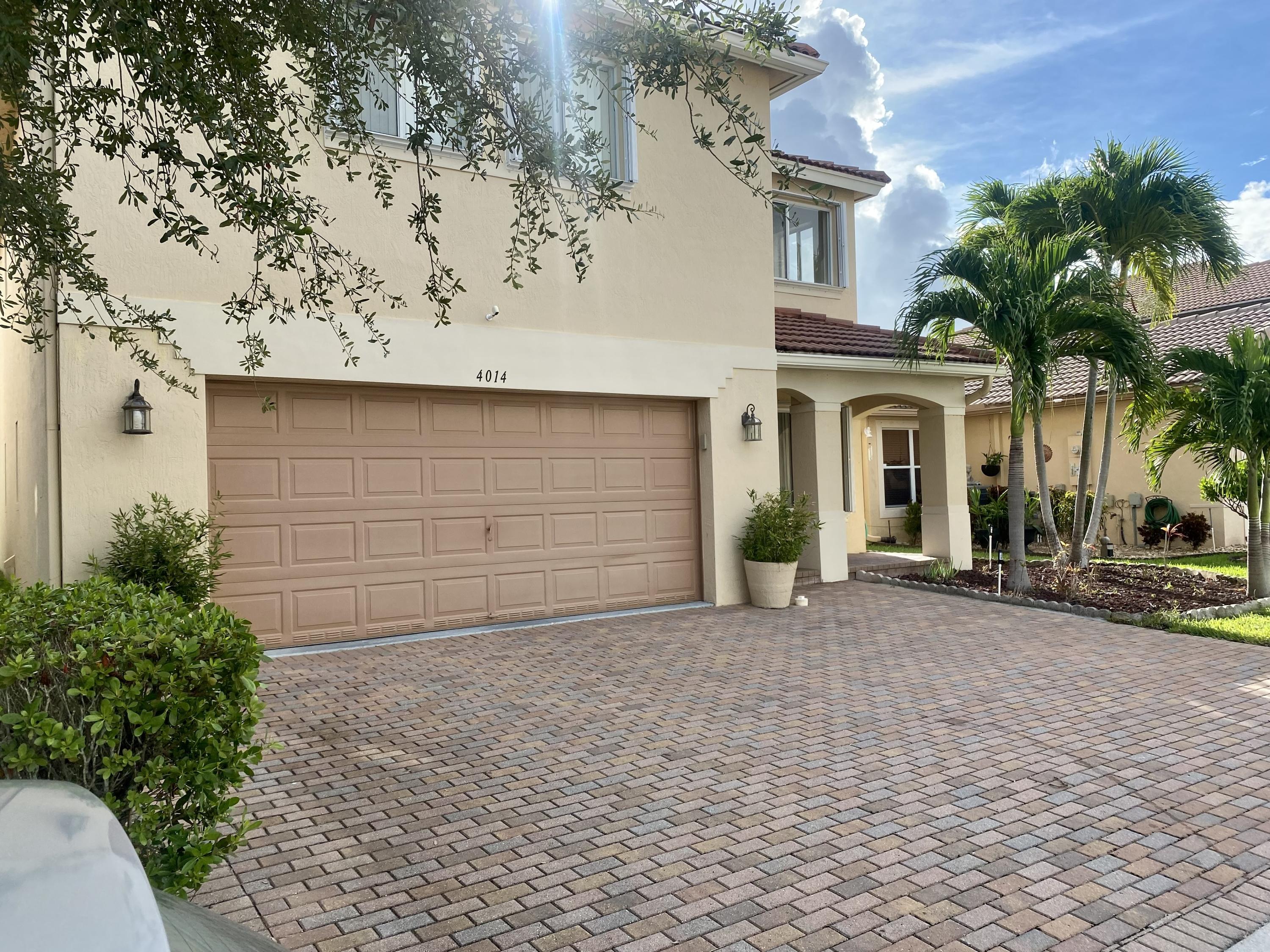 4014 Rocks Point Place Riviera Beach, FL 33407 - Photo 7 of 48 IMG_4446
