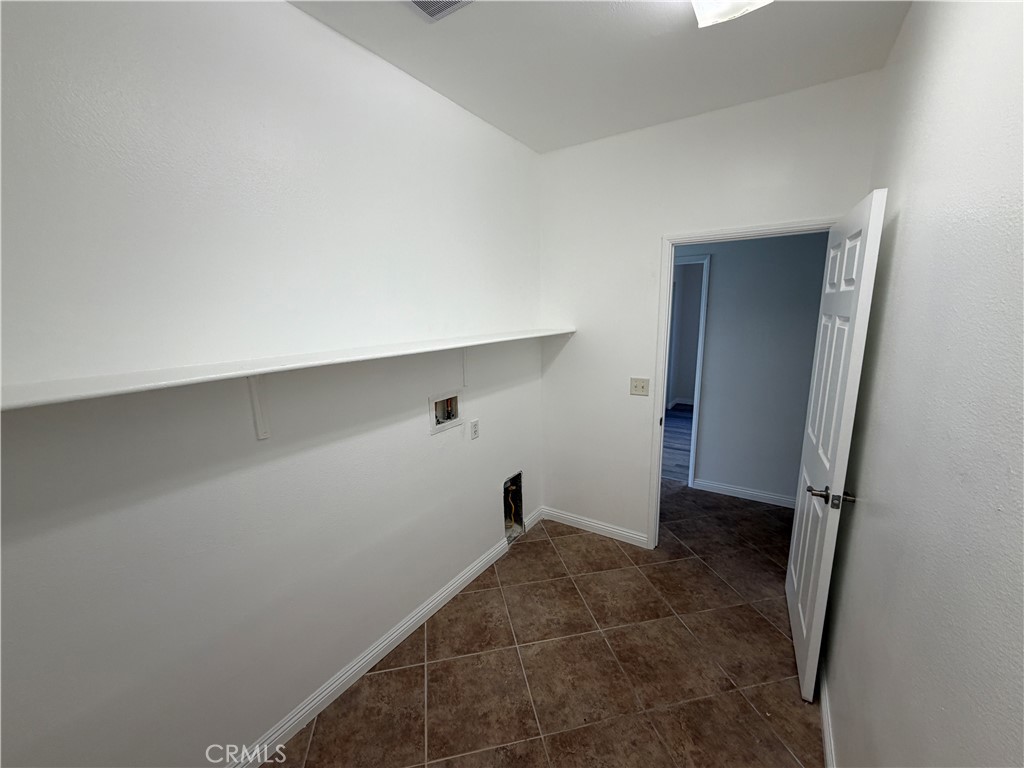6179 Cedar Creek Road Eastvale, CA 92880 - Photo 12 of 36 1st Floor Laundry Room