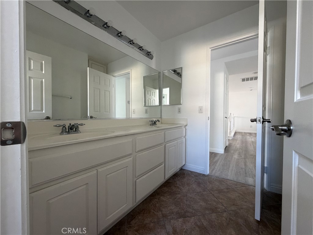 6179 Cedar Creek Road Eastvale, CA 92880 - Photo 26 of 36 2nd Floor Full Bath Sink Two