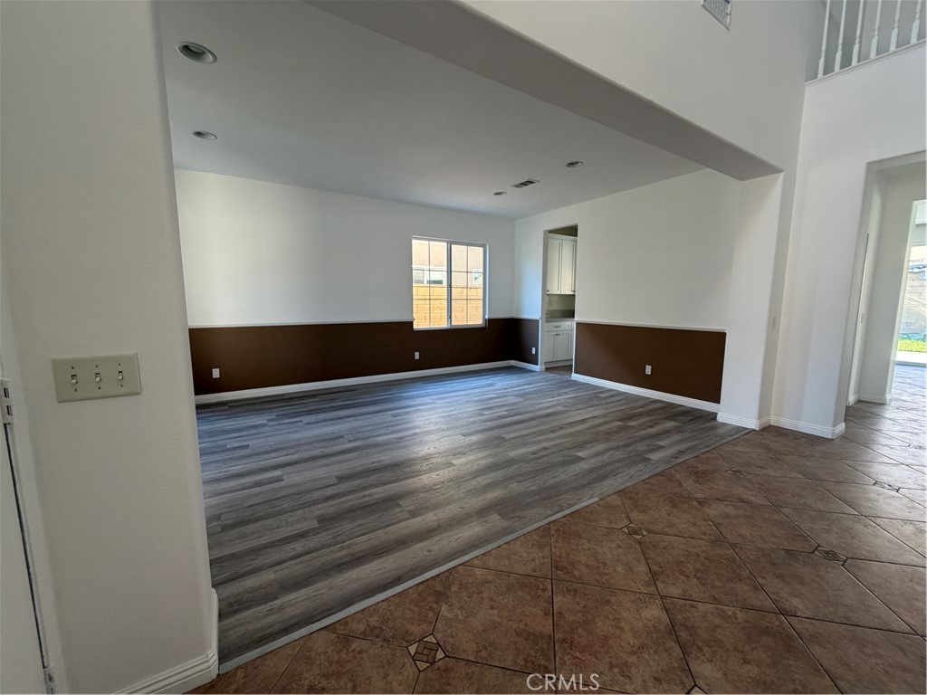6179 Cedar Creek Road Eastvale, CA 92880 - Photo 4 of 36 1st Floor Living Room & Entrance