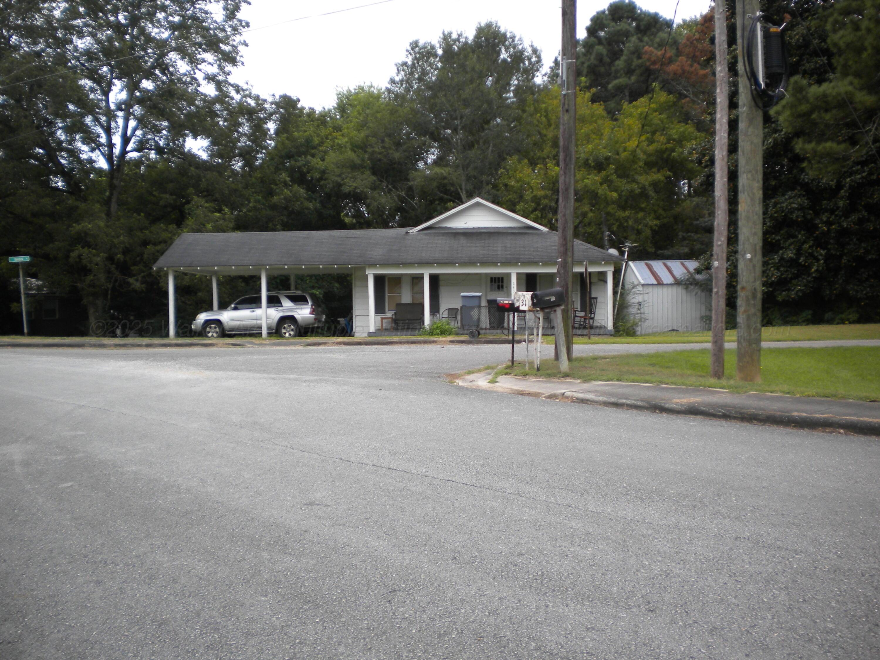 268 Old School Road Double Springs, AL 35553 - Photo 7 of 7 Elderly couple's house at the corner