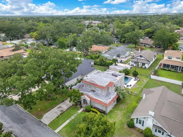 $750,000 | 207 West Maxwell Street, Lakeland, FL 33803