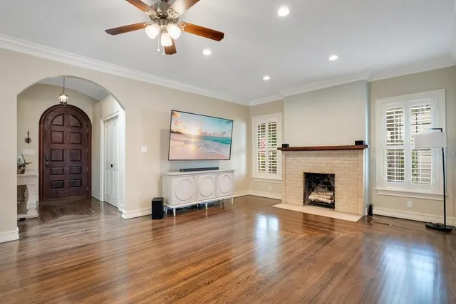 $750,000 | 207 West Maxwell Street, Lakeland, FL 33803