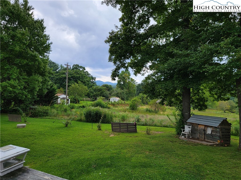 155 Andrews Ridge Road Sparta, NC 28675 - Photo 29 of 34 Gallery Image 29