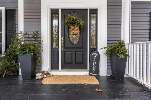 $785,000 | 5 Briar Court, Hooksett, NH 03106