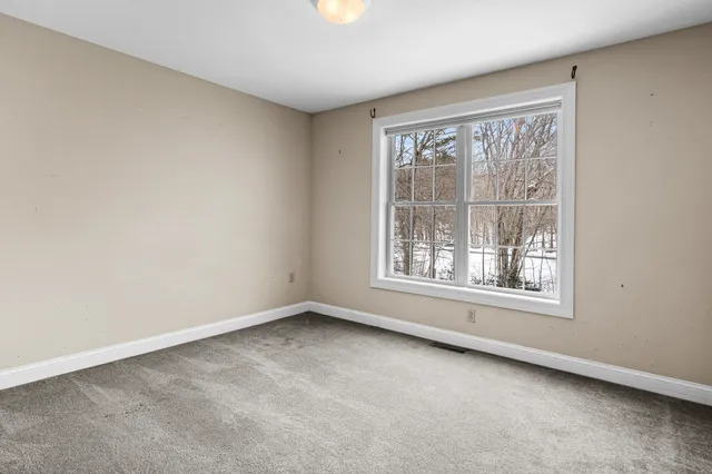 $785,000 | 5 Briar Court, Hooksett, NH 03106