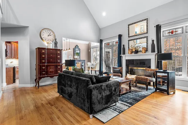 $785,000 | 5 Briar Court, Hooksett, NH 03106