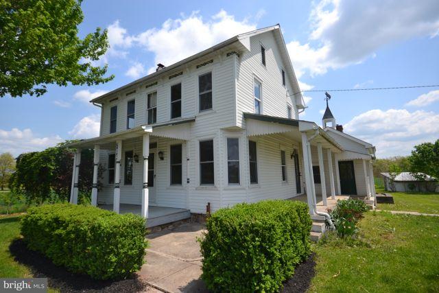 784 Hoffman Home Road Gettysburg, PA 17325 - Photo 1 of 45
