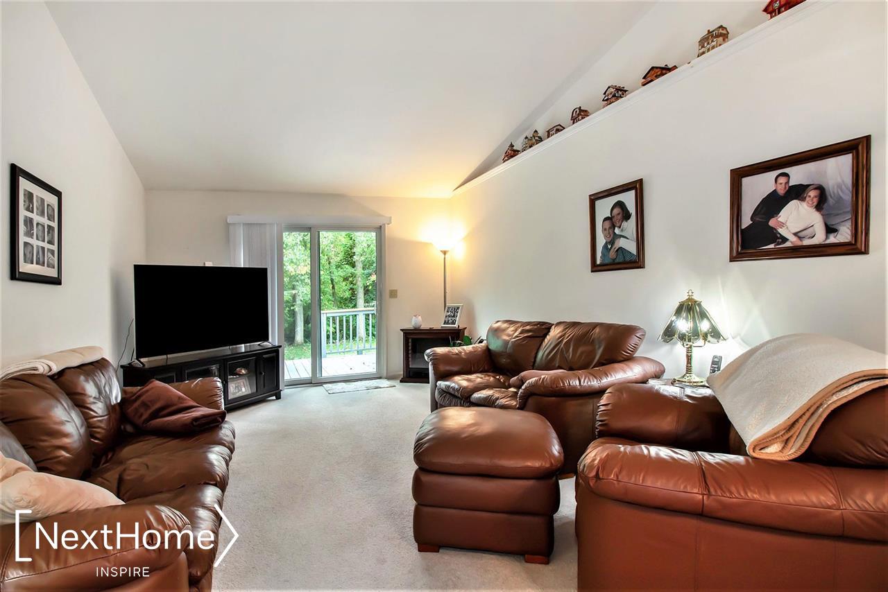 217 West Henry Street Flushing, MI 48433 - Photo 8 of 19 50055840-7.JPG