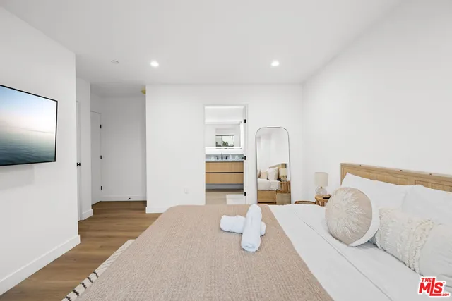 $5,499 | 839 North McCadden Place, Unit F, Los Angeles, CA 90038