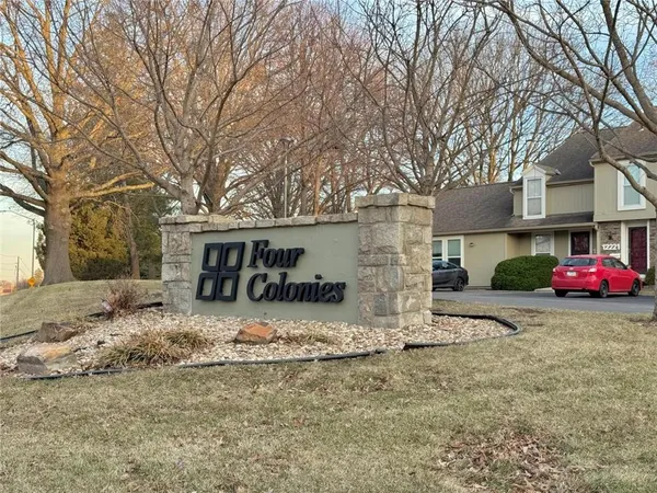 $234,900 | 12201 West 79th Terrace, Lenexa, KS 66215