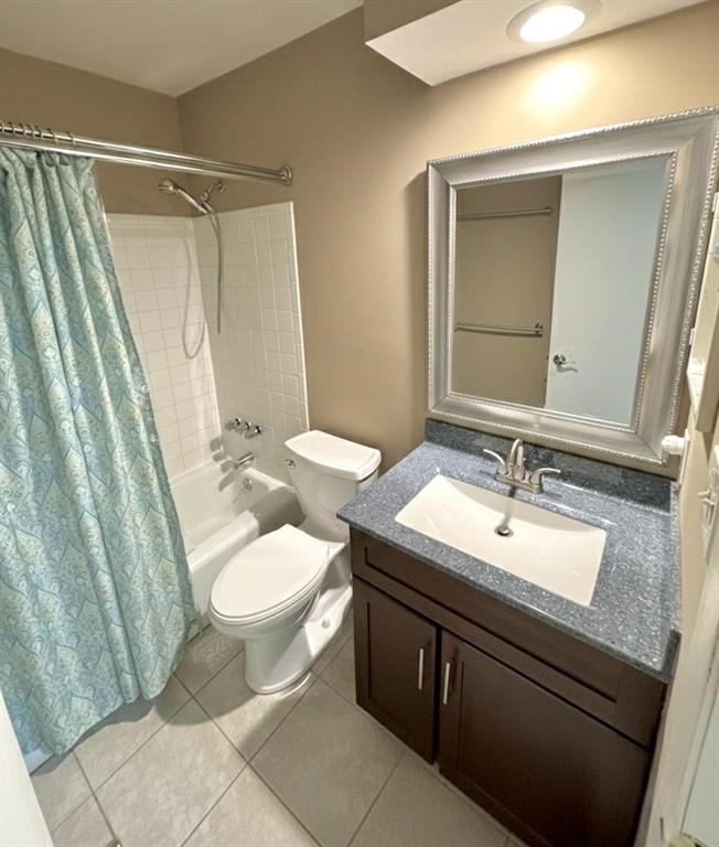 12201 West 79th Terrace Lenexa, KS 66215 - Photo 10 of 19