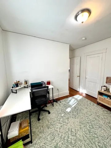 $2,300 | 17 6th Street, Unit 1, Providence, RI 02906