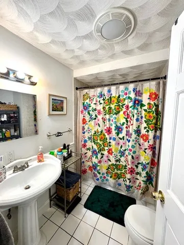 $2,300 | 17 6th Street, Unit 1, Providence, RI 02906