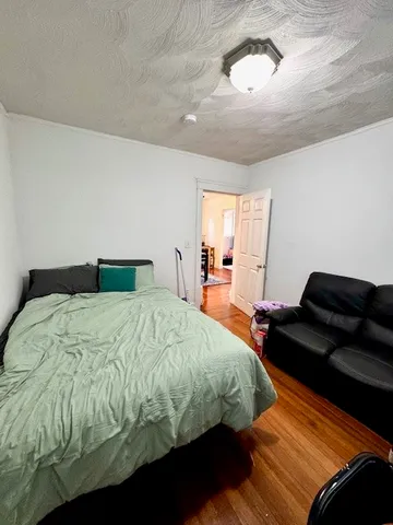 $2,300 | 17 6th Street, Unit 1, Providence, RI 02906