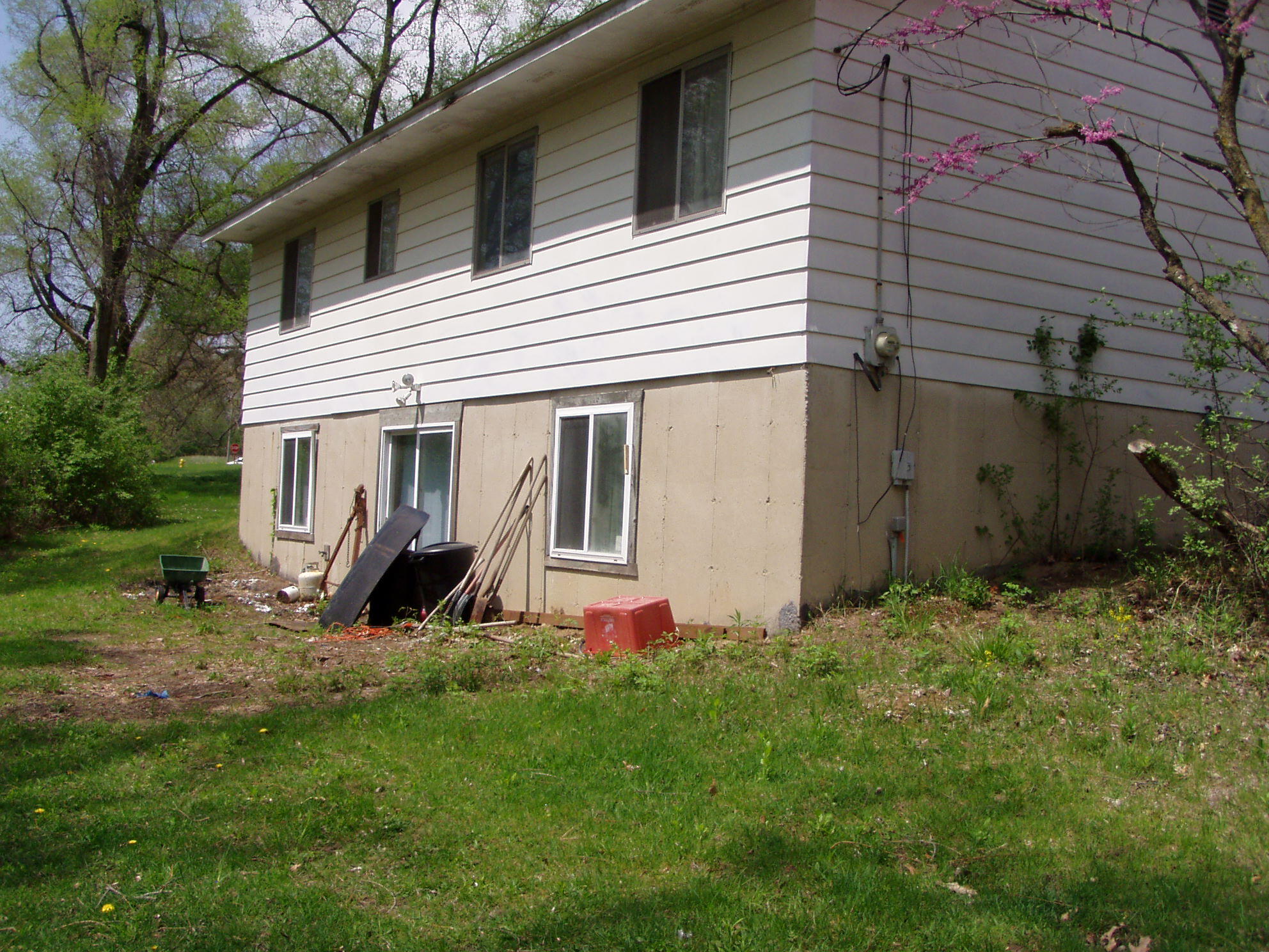 6350 Merritt Road Ypsilanti, MI 48197 - Photo 12 of 15 P1010064
