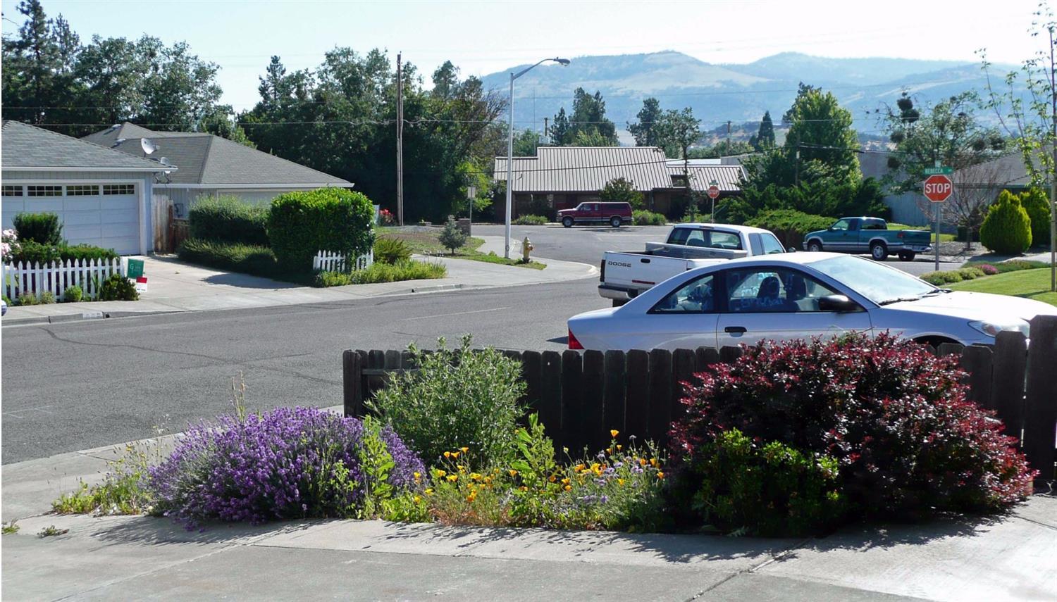 605 Benjamin Way Phoenix, OR 97535 - Photo 4 of 13 Additional Photo