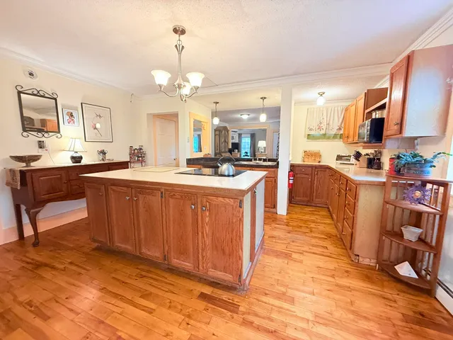 $250,000 | 33 Cottage Avenue, Springfield, VT 05156