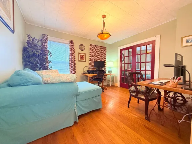 $250,000 | 33 Cottage Avenue, Springfield, VT 05156