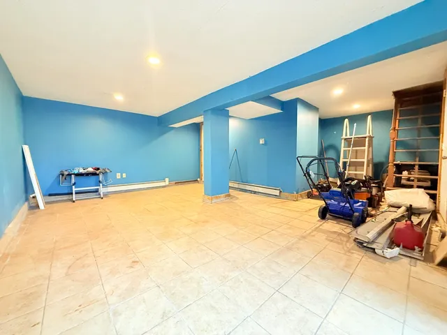 $250,000 | 33 Cottage Avenue, Springfield, VT 05156