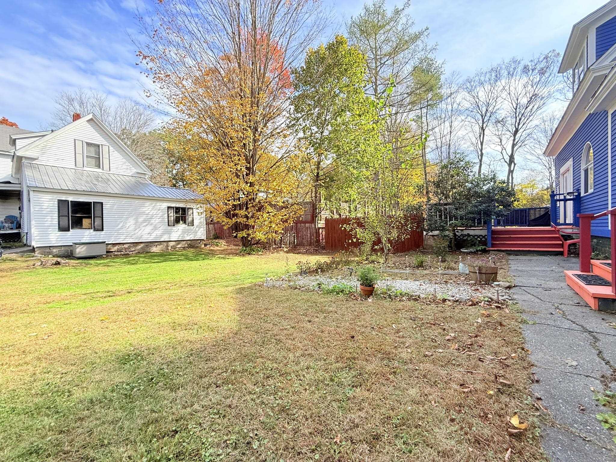 33 Cottage Avenue Springfield, VT 05156 - Photo 7 of 39