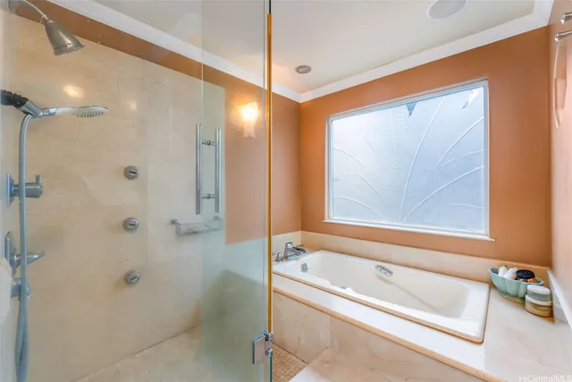 $2,995,000 | 5201 Kuaiwi Place, Honolulu, HI 96821