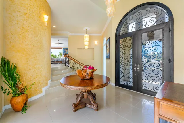 $2,995,000 | 5201 Kuaiwi Place, Honolulu, HI 96821