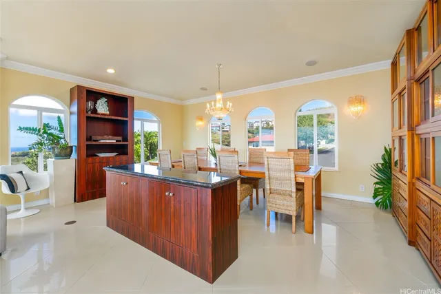 $2,995,000 | 5201 Kuaiwi Place, Honolulu, HI 96821