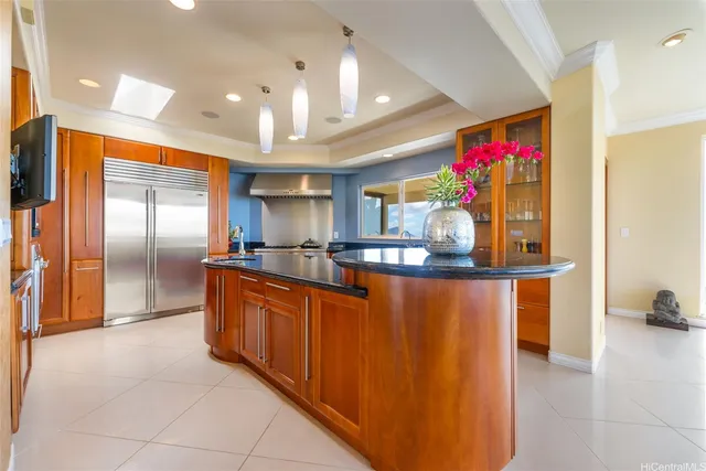$2,995,000 | 5201 Kuaiwi Place, Honolulu, HI 96821