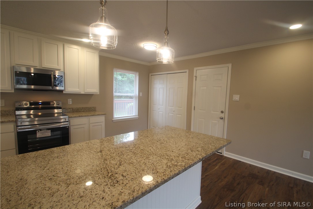 9165 High Street Georgetown, IN 47122 - Photo 9 of 29