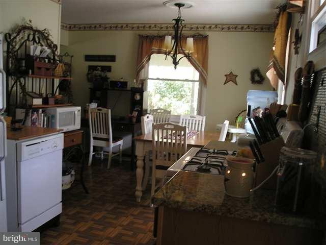 4902 Delbrook Road Mechanicsburg, PA 17050 - Photo 7 of 12 Gallery Image 7