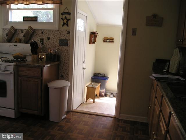 4902 Delbrook Road Mechanicsburg, PA 17050 - Photo 8 of 12 Gallery Image 8