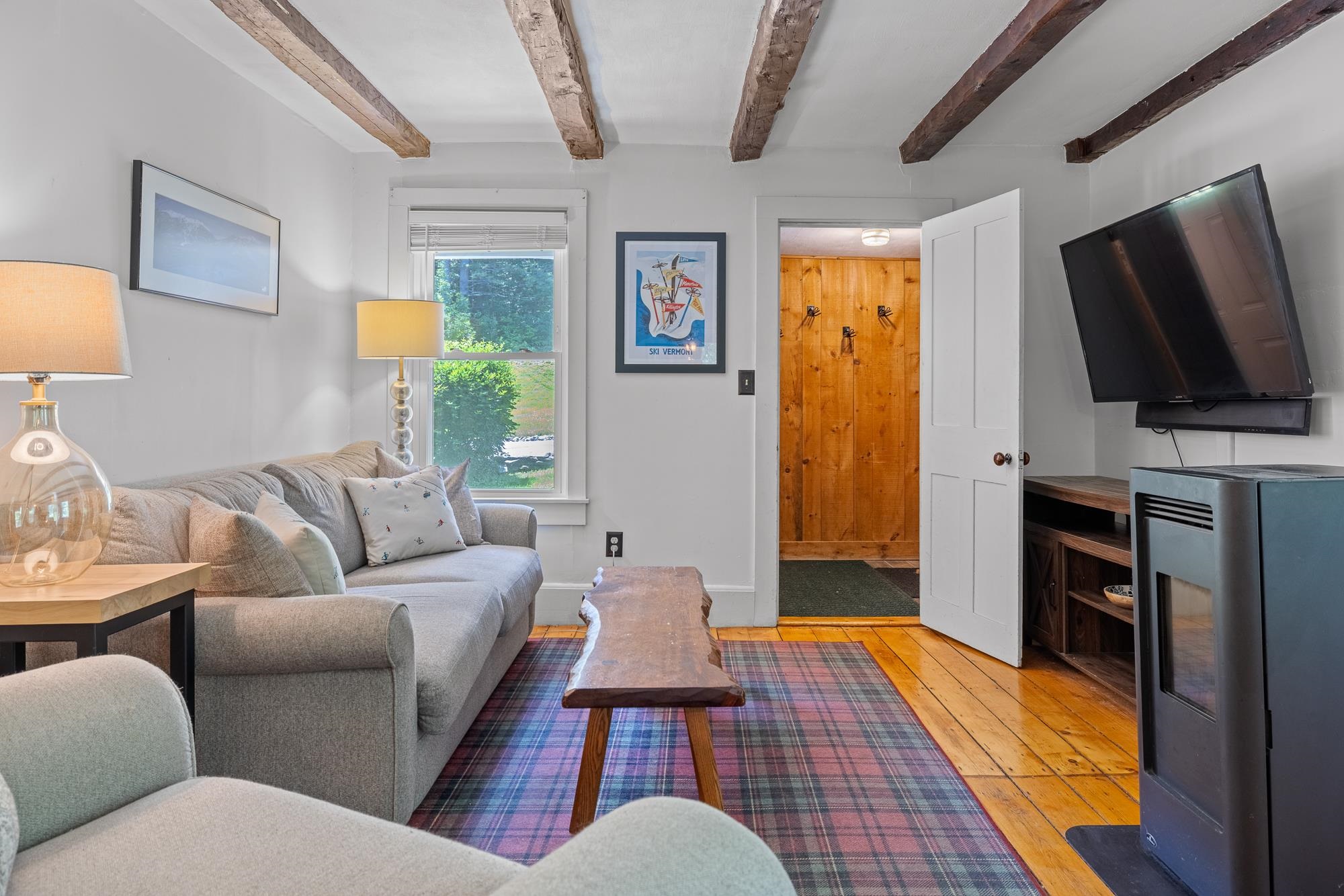 16 Old Farm Road, Unit 4 Winhall, VT 05340 - Photo 6 of 36