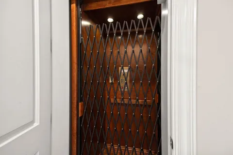 $2,999,500 | 937 Travelers Court, Nashville, TN 37220