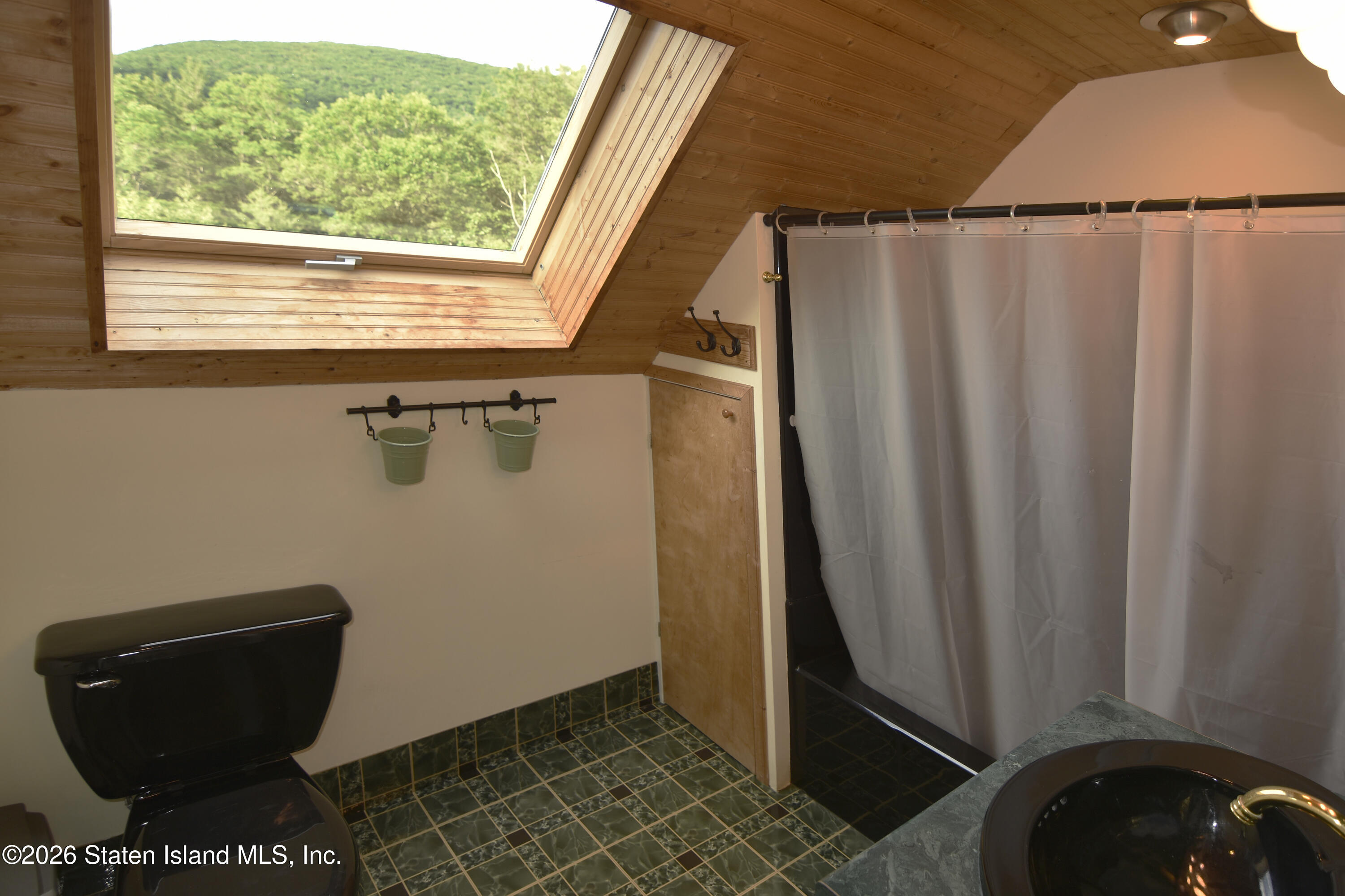 68 Garfield Road Phoenicia, NY 12464 - Photo 25 of 36 2nd Flr Bathroom